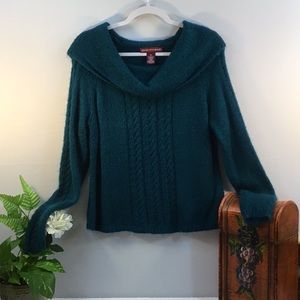 🌲🐕‍🦺🌲”JONES WEAR JEANS” Blue Sweater🌲🐕‍🦺🌲